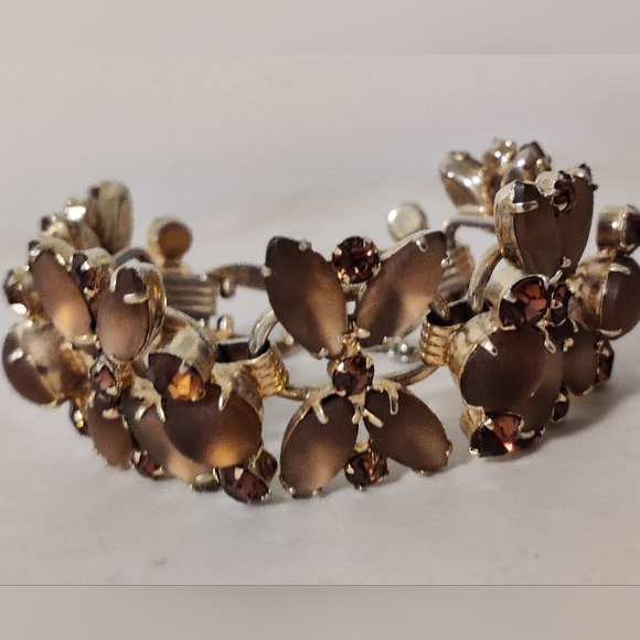 Vintage Confirmed Juliana Spectacular Glowing Frosted Topaz Silk Glass Bracelet - Picture 4 of 14